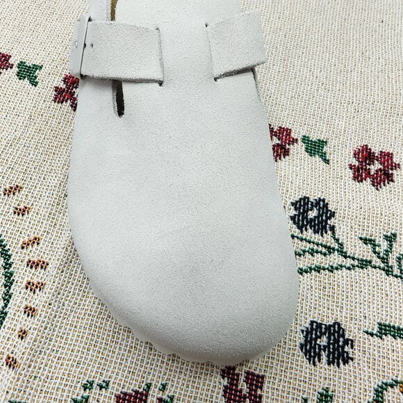NWT Women's White Suede Birkenstock Boston Shoes - Narrow Fit - Picture 6 of 7